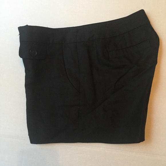 Banana Republic bLack linen shorts - Picture 3 of 4